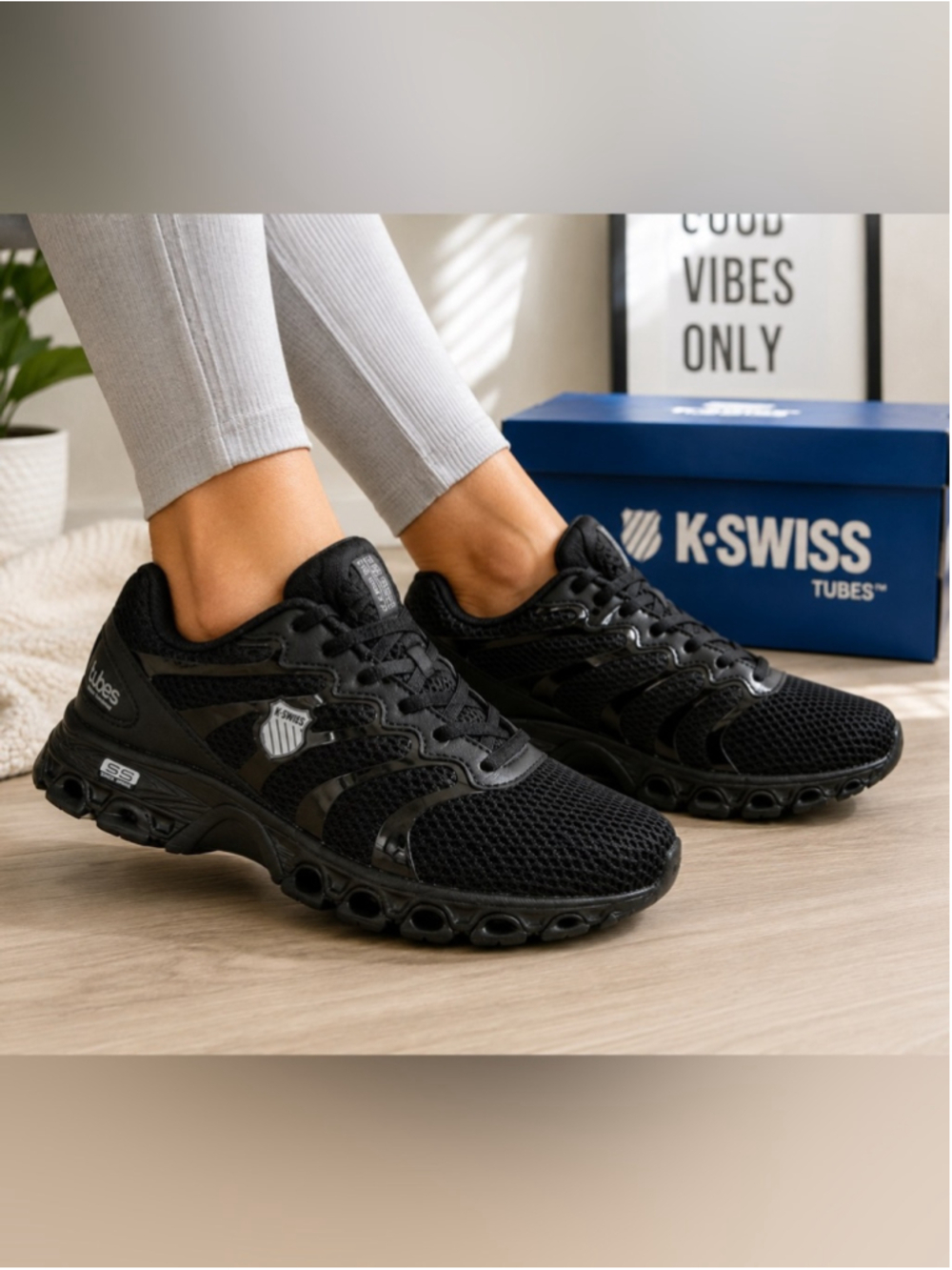 K Swiss Tubes Comfort 200 Women’s Wide EE Black Size 7 Athletic Trainers